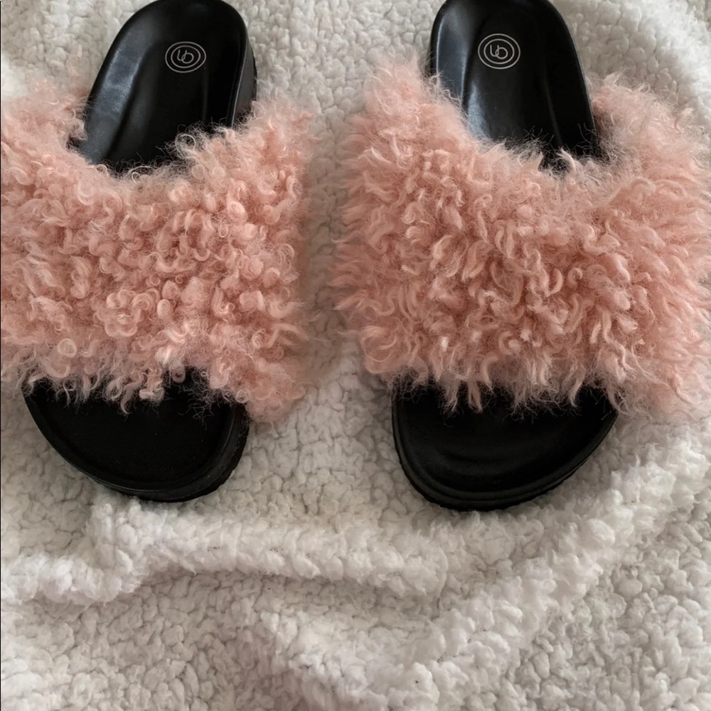 Urban Outfitters fur slides